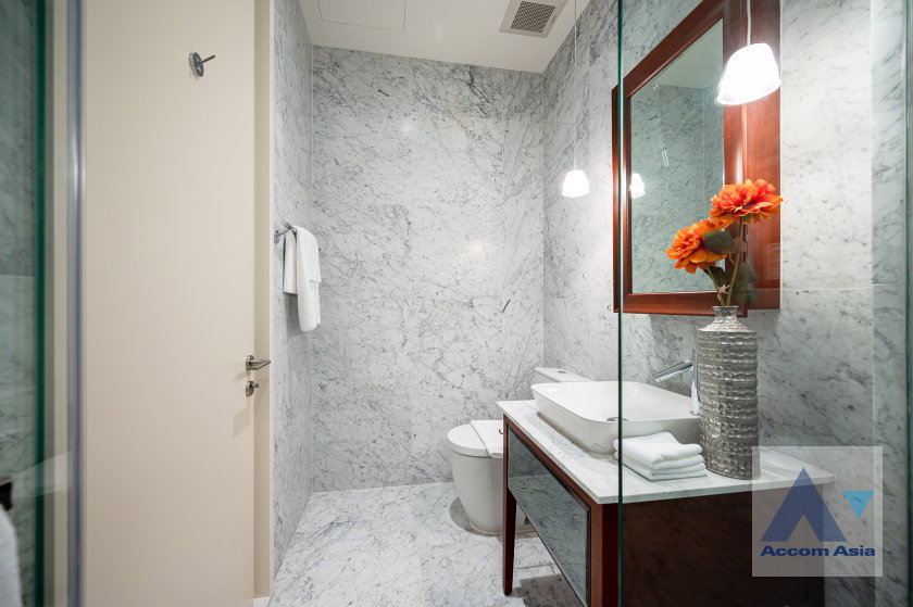 รูป 🔼🔽 AccomA 📩  2 BR Condominium @KHUN by Yoo (AA38198) - รูปที่ 13/19