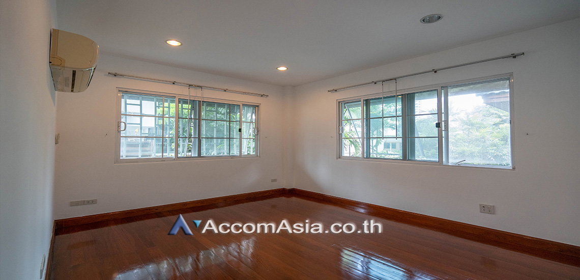 picture 🔼🔽 AccomA 📩  4 BR House @House in Compound (AA30381) - 7/10