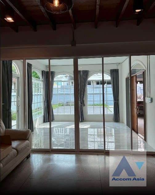 รูป 🔼🔽 AccomA 📩 4 BR House in Chong Nonsi (AA44719) - รูปที่ 3/9
