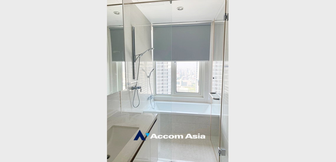 รูป 🔼🔽 AccomA 📩 Luxury condo for sale in Bangkok with a bright open layout and full-height glass windows - รูปที่ 12/17
