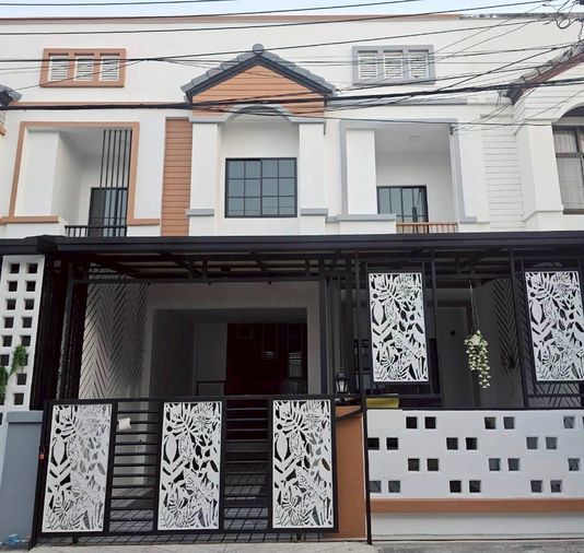 📣 ขายบ้านรีโนเวท 🚩ทำเลดีย่านสายใหม่ 🏡ม.ณัฐกานต์ สายไหม 64 👉 เนื้อ 21 ตร.ว. 4 ห้องนอน 2 ห้องน้ำ 🎉 ราคาเพียง 2.59 ล้านบาท