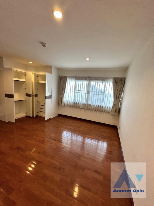 picture 🔼🔽 AccomA 📩 Big Balcony 3 BR Condominium @Tower Park (AA39573) - 11/17