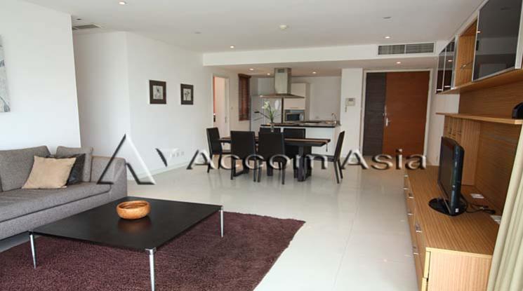 รูป 🔼🔽 AccomA 📩 Spacious condo with open view balcony and natural tones (1516970) - รูปที่ 2/9