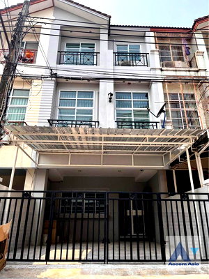 Townhouses for rent Outer Sukhumvit : 🔼🔽 AccomA 📩 Pet friendly,Home Office 3 BR Townhouse in Phra Khanong (AA35470)