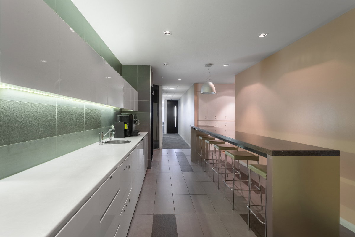 picture Private office space tailored to your business’ unique needs in HQ Muangthai Phatra Complex - 5/5