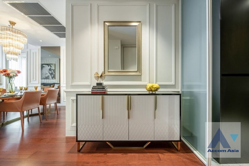 รูป 🔼🔽 AccomA 📩 Modern condominium with bold accents and skyline view in Sukhumvit (AA30190) - รูปที่ 17/20