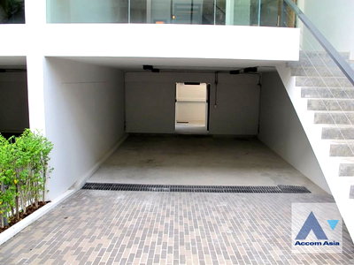 Townhouses for rent BTS Udom Suk : 🔼🔽 AccomA 📩  2 BR Townhouse @Modern Home  (AA44910)