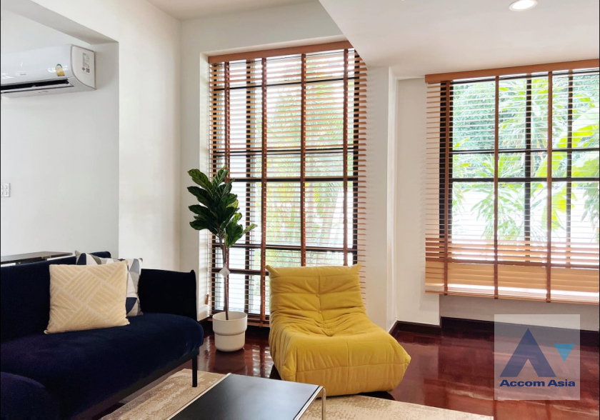 picture 🔼🔽 AccomA 📩  4 BR Townhouse @ (AA30585) - 2/14