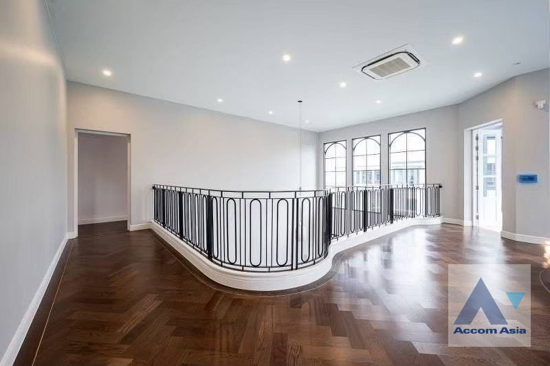 picture 🔼🔽 AccomA 📩 Garden 5 BR House @ (AA38856) - 12/15