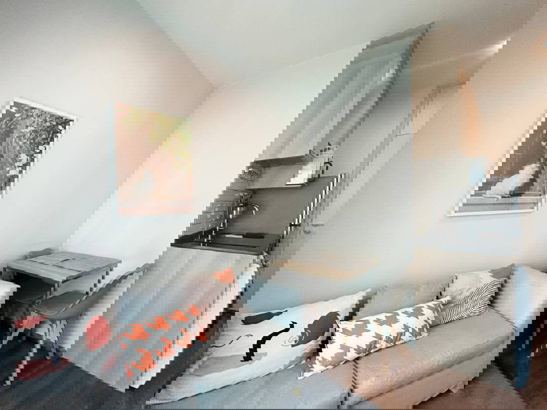 รูป ให้เช่า โนเบิล รีวอลฟ์ รัชดา 2 🍁 ใกล้ MRT ศูนย์วัฒนธรรม 🍁 เฟอร์นิเจอร์ครบ ลากกระเป๋าเข้าอยู่ได้เลย 🍁 ค่าเช่า 16,500  เท่านั้น🍁 ห้องแต่งสวยมาก  - รูปที่ 3/12