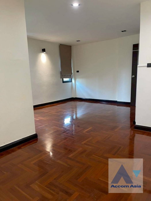 รูป 🔼🔽 AccomA 📩 Pet friendly 3 BR Townhouse in Yan Nawa (AA45264) - รูปที่ 10/20