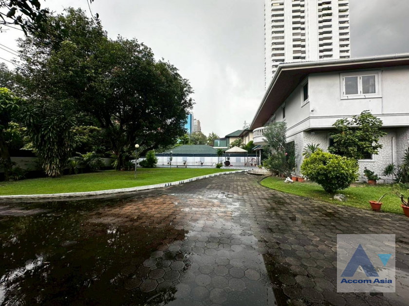 picture 🔼🔽 AccomA 📩 Private Swimming Pool 4 BR House in Khlong Tan Nuea (100069) - 12/16