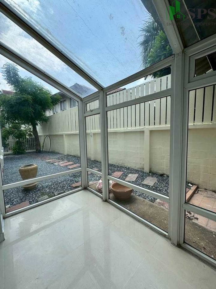 picture For Rent: Corner Townhome Near BTS On Nut (SPSSR153) - 16/17