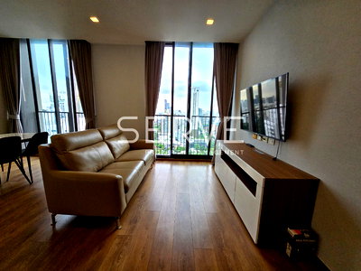 เช่าคอนโด BTS พร้อมพงษ์ : 🔥50K🔥 2 นอน มีอ่าง 70.35 ตร.ม. ชั้นสูง 20+ วิวดี ทำเลดี คอนโดใกล้ BTS พร้อมพงษ์ 500 ม. ที่ Noble BE33 / ให้เช่าคอนโด