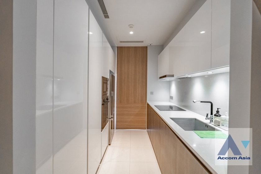 picture 🔼🔽 AccomA 📩 Modern Condominium with City View Balcony - 10/20