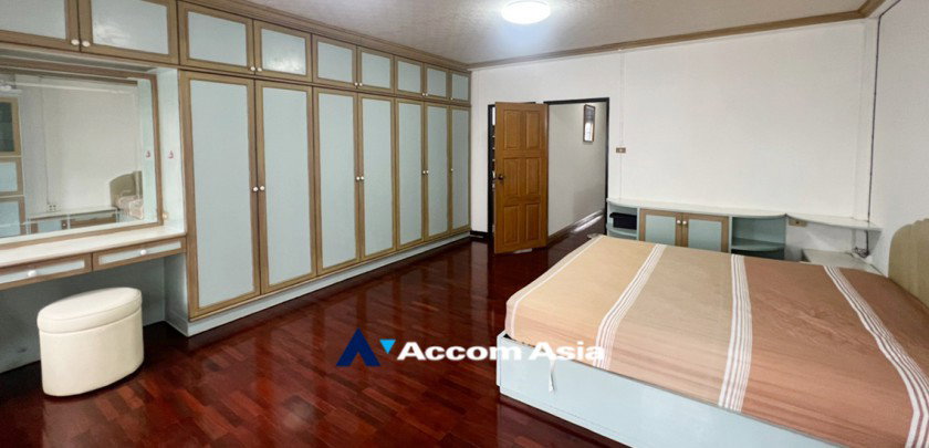 รูป 🔼🔽 AccomA 📩  Classic wood-themed home with full built-ins throughout, located in Phra Khanong (AA32424) - รูปที่ 15/20