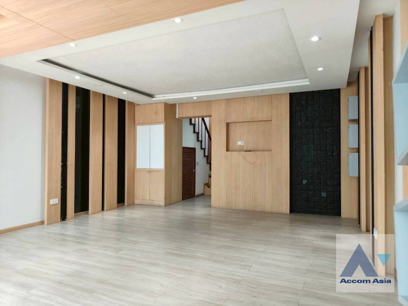 picture 🔼🔽 AccomA 📩 Home Office 2 BR Townhouse in Khlong Tan Nuea (2515243) - 3/16