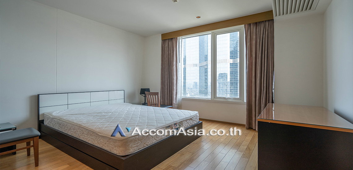 picture 🔼🔽 AccomA 📩 Modern condominium with light wood finishes and clean lines (AA30964) - 6/13
