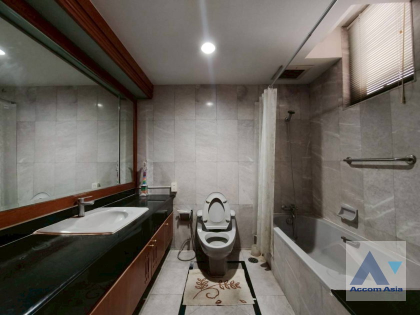 รูป 🔼🔽 AccomA 📩 Spacious condo with pool view and natural light (24536) - รูปที่ 13/20