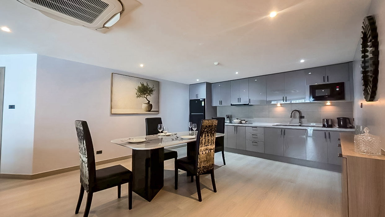 รูป Condo for Sale Tropicana Condotel Pratumnak Spacious Layout - รูปที่ 3/16