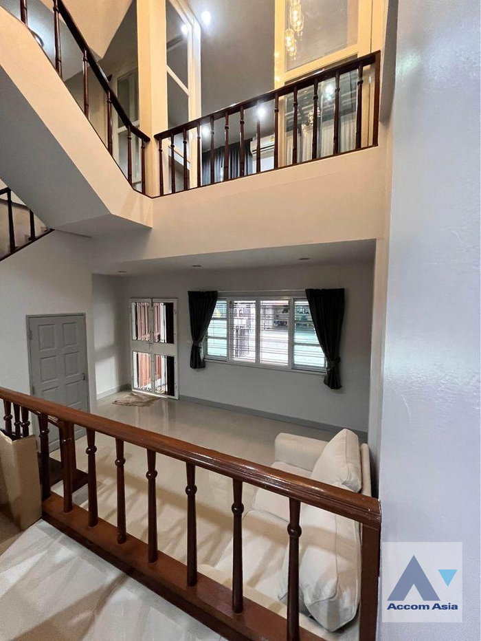 รูป 🔼🔽 AccomA 📩 Pet friendly,Home Office 3 BR Townhouse in Phra Khanong (AA35470) - รูปที่ 3/9