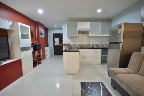 1 Bedroom Condo for Rent at Platinum Suites in Thepprasit Pattaya