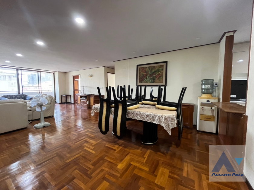 picture 🔼🔽 AccomA 📩  3 BR Condominium @The Concord (AA25944) - 3/15