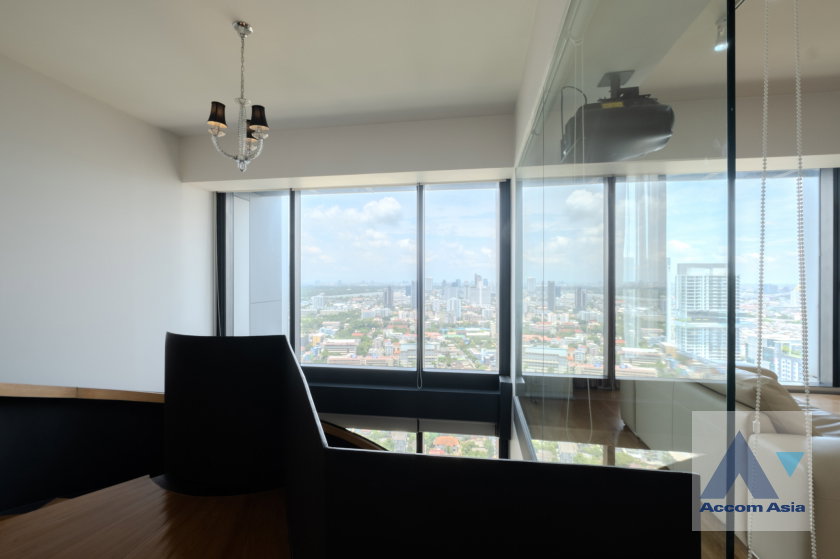 รูป 🔼🔽 AccomA 📩 Fully Furnished,Duplex Condo 4 BR Condominium @The Met Sathorn (AA40212) - รูปที่ 19/20