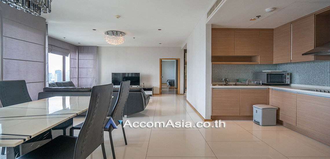 picture 🔼🔽 AccomA 📩 Corner Unit 2 BR Condominium @The Emporio Place (1517349) - 2/9