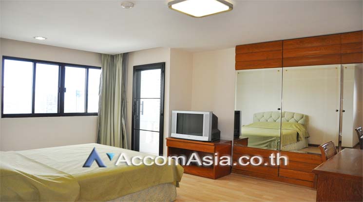 picture 🔼🔽 AccomA 📩 Pet friendly 3 BR Condominium @United Tower (AA12175) - 7/9