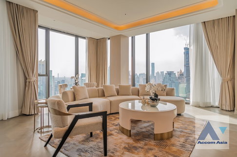 🔼🔽 AccomA 📩 3 BR Condominium @ONE Bangkok (AA43179)