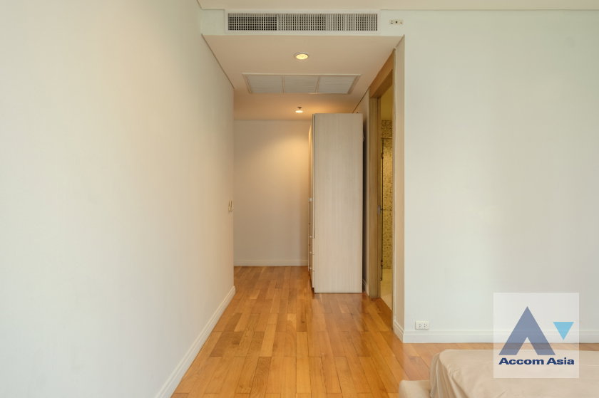 รูป 🔼🔽 AccomA 📩  4 BR Condominium @Royal Saladaeng (AA30099) - รูปที่ 10/20