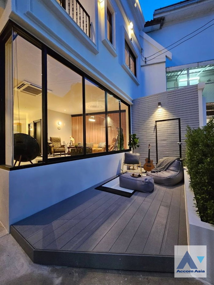 รูป 🔼🔽 AccomA 📩 Modern family home in Moo Baan Klongtan Nivet with open layout (AA35014) - รูปที่ 9/10