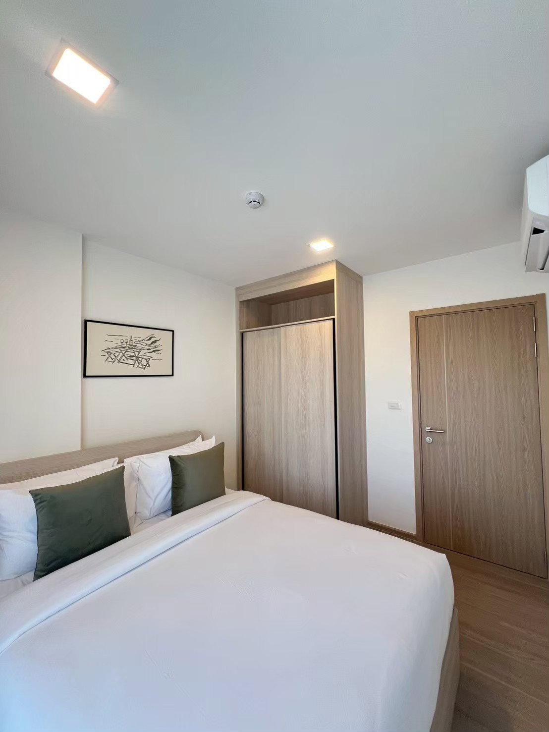 🔥 THE BASE Bukit 🌆 New Condo in Phuket Near Shopping Malls 🚌 Free Shuttle to Central Festival Phuket - image 4