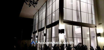 เช่าทาวน์โฮม กรุงเทพมหานคร : 🔼🔽 AccomA 📩 Pet friendly 4 BR Townhouse @House in garden compound with pool (AA18162)