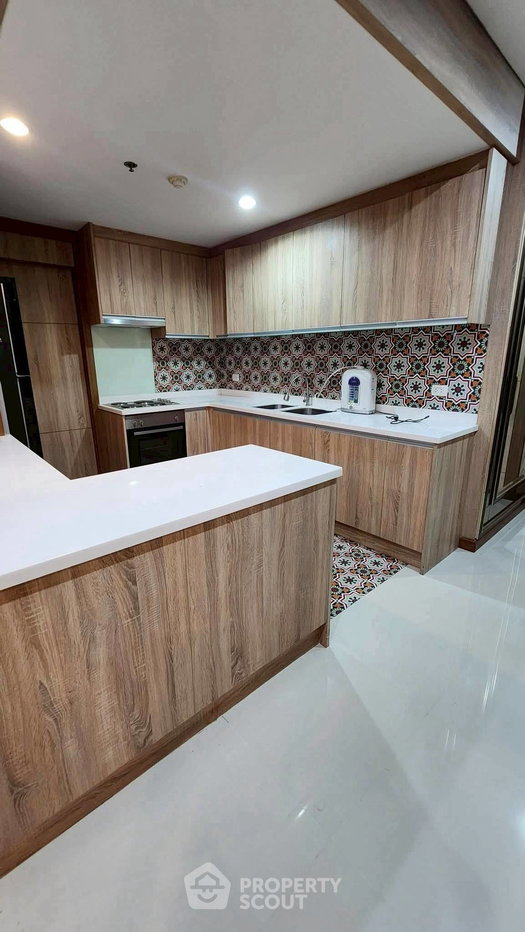 picture 2-BR Condo at Villa Asoke near MRT Phetchaburi (ID 2772057) - 2/10