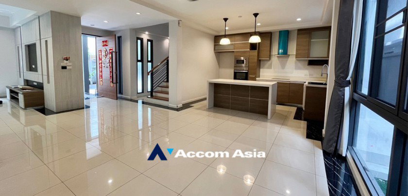 รูป 🔼🔽 AccomA 📩 Pet friendly,Double High Ceiling 5 BR House @House in Compound (AA24780) - รูปที่ 11/20