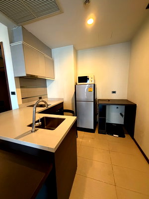 Condos for rent BTS Phra Khanong : Hot Price for rent Wyne Sukhumvit 🔥