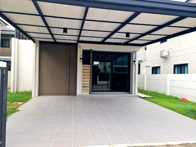 บ้านแฝด เชียงใหม่ : ด่วน  ขายบ้านทำเลสันกำแพงสายเก่า เออบาน่า 6