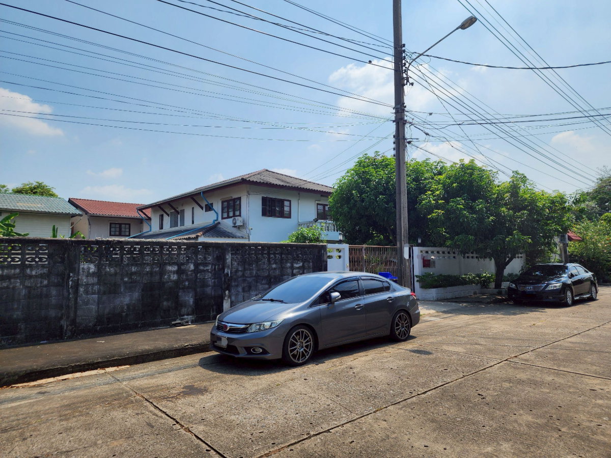 รูป ขายบ้านเดี่ยว 99 ตร.วา หมู่บ้านเสนานิเวศน์ 2 หลังนวมินทร์ ซิตี้ อเวนิว - รูปที่ 12/13
