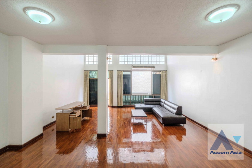 รูป 🔼🔽 AccomA 📩  4 BR Townhouse @Yenakart Residence (120058) - รูปที่ 3/20