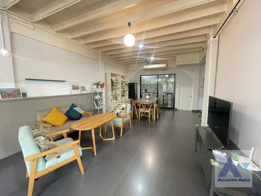 รูป 🔼🔽 AccomA 📩 Pet friendly 3 BR House in Khlong Tan Nuea (AA27280) - รูปที่ 2/20