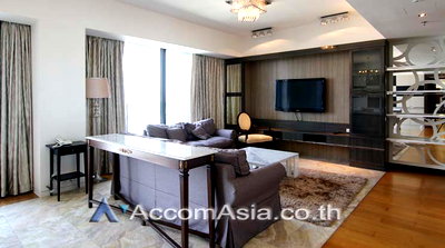 Condos for rent BTS Chong Nonsi : 🔼🔽 AccomA 📩  3 BR Condominium @The Met Sathorn (AA13928)