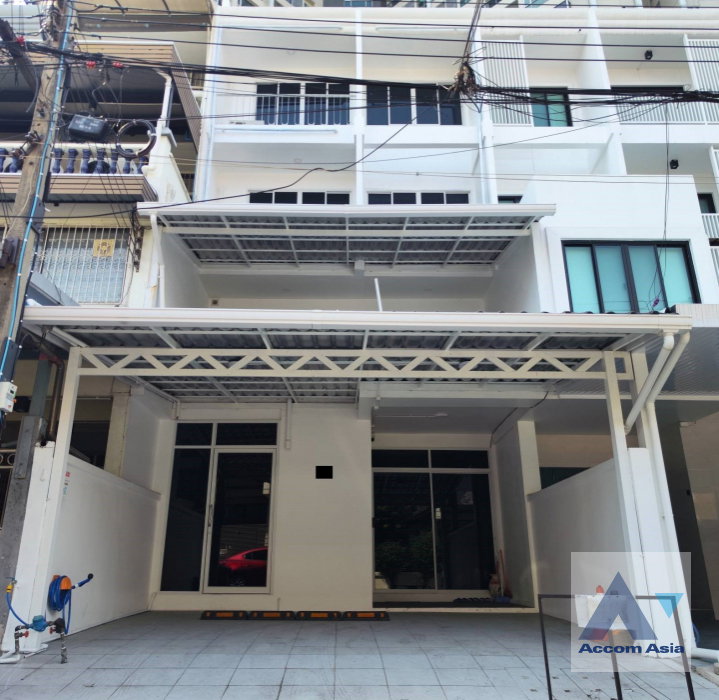 picture 🔼🔽 AccomA 📩 Fully Furnished 4 BR House in Chong Nonsi (AA45585) - 1/20