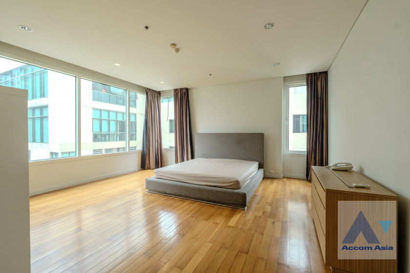 รูป 🔼🔽 AccomA 📩  4 BR Condominium @Royal Saladaeng (AA30099) - รูปที่ 13/20