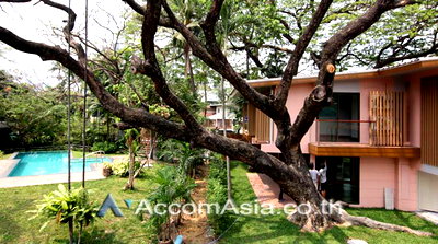 Houses for rent Market Place Nanglinchee : 🔼🔽 AccomA 📩  Nature-inspired home in lush compound with pool and family space (5005703)