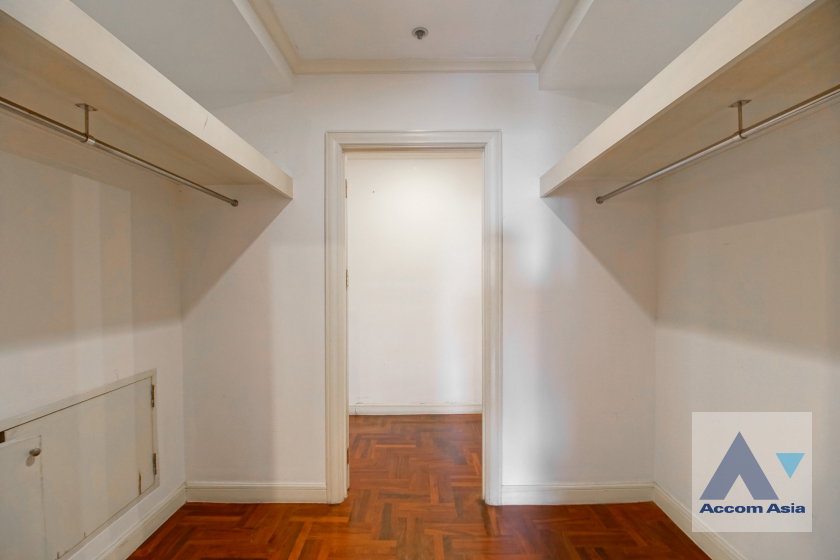 รูป 🔼🔽 AccomA 📩 Spacious corner condominium with parquet floors and city views (2030601) - รูปที่ 18/20
