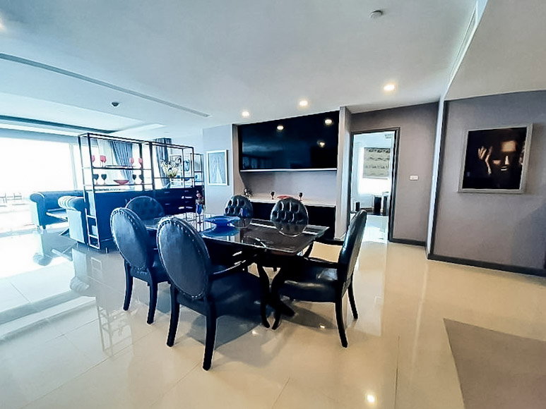 รูป La Royale Beach Condominium 3BR for Sale Na Jomtien - รูปที่ 5/11
