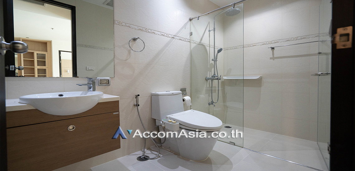 รูป 🔼🔽 AccomA 📩 White-tone condo with large balcony and skyline view (1519337) - รูปที่ 12/12