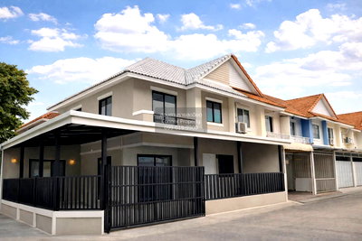 ทาวน์โฮม นนทบุรี : ขายทาวน์เฮ้าส์/ทาวน์โฮม  บ้านพฤกษา 33 บางบัวทอง ห้องมุม รีโนเวทใหม่ บางคูรัด บางบัวทอง นนทบุรี CX-150075 ✅ ทักไลน์ @connexproperty ตอบทันที ทีมงานมืออาชีพ ✅